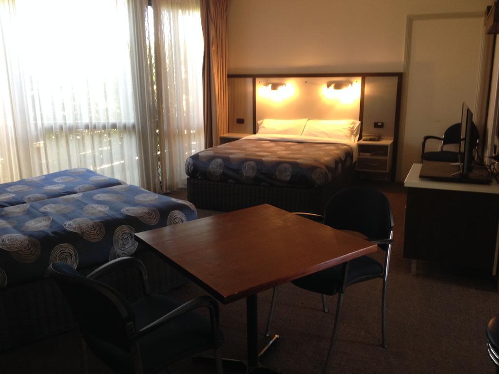 The Central Hotel Motel Lakes Entrance Quarto foto
